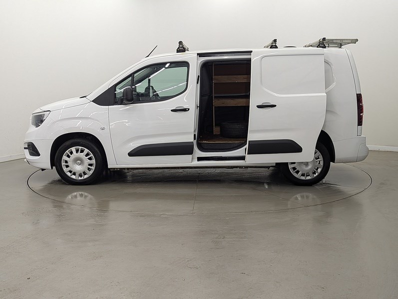 Vauxhall Combo Listing Image