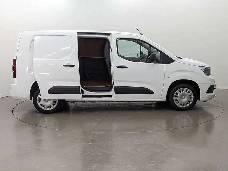 Vauxhall Combo Listing Image