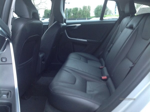 Volvo V60 Listing Image