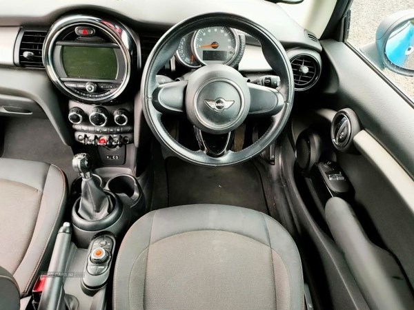 MINI Hatch Listing Image