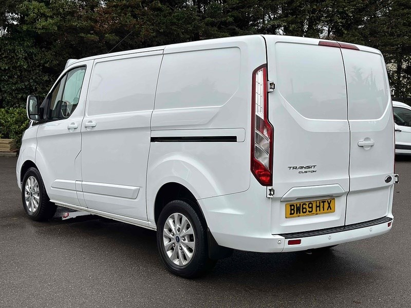 Ford Transit Custom Listing Image