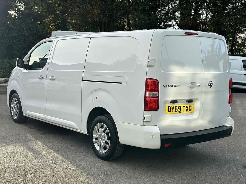 Vauxhall Vivaro Listing Image