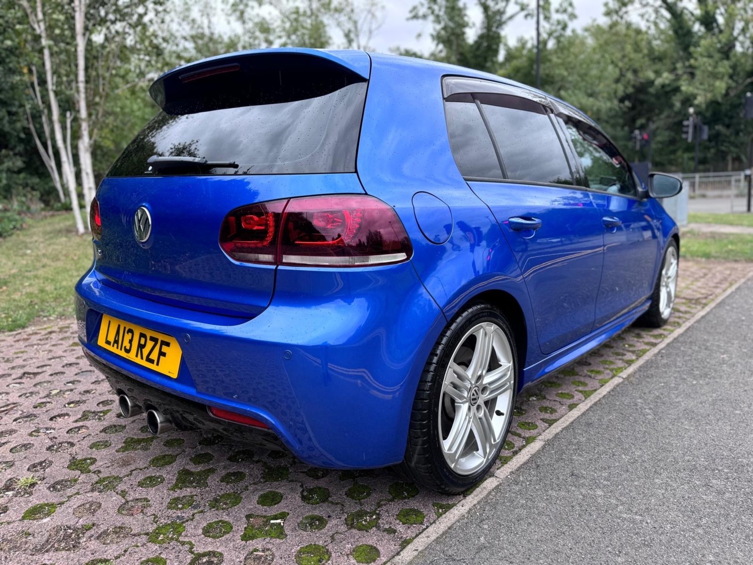 Volkswagen Golf Listing Image