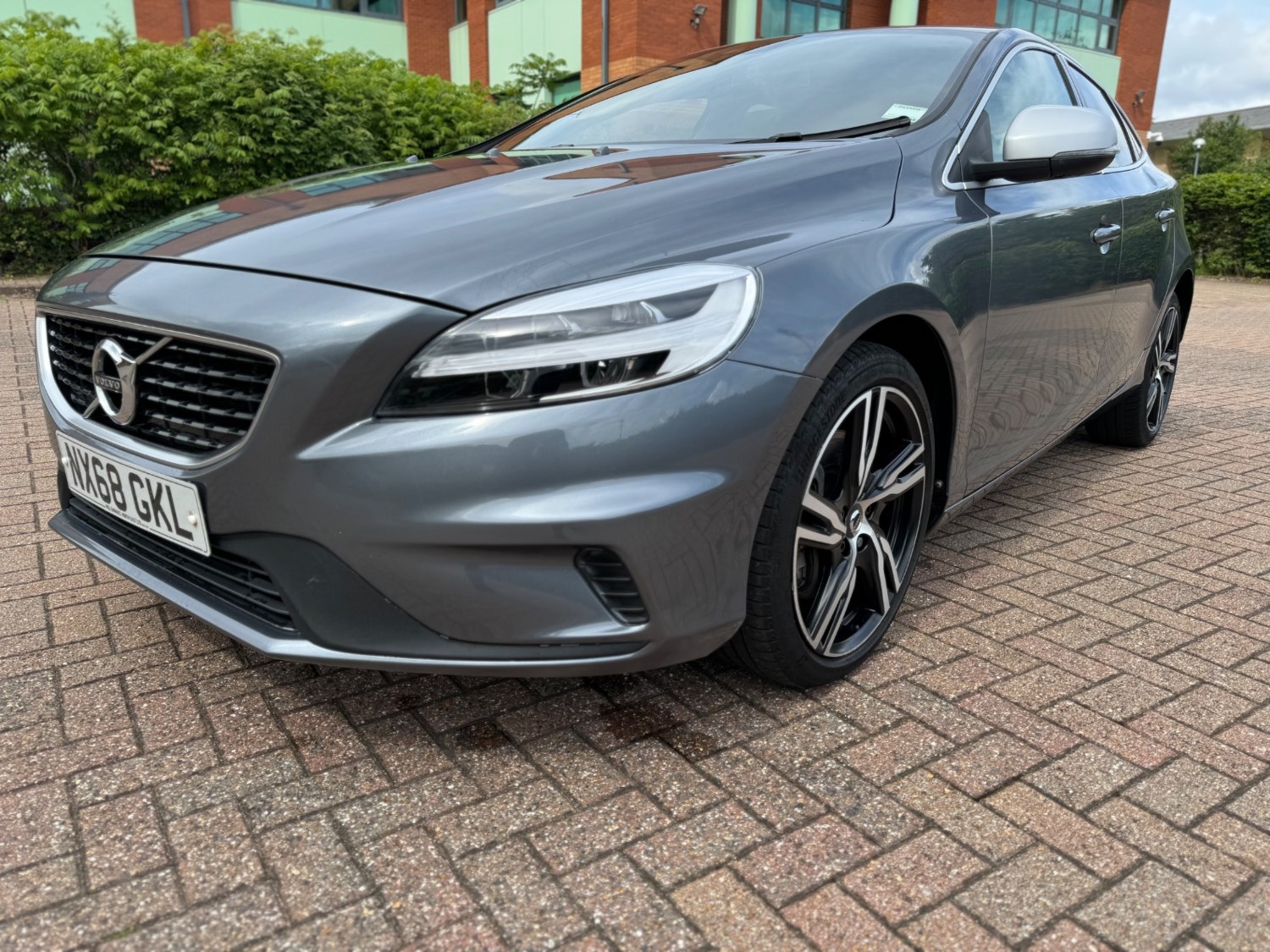 Volvo V40 Listing Image