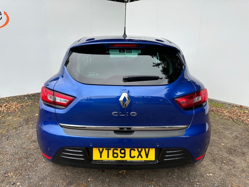 Renault Clio Listing Image