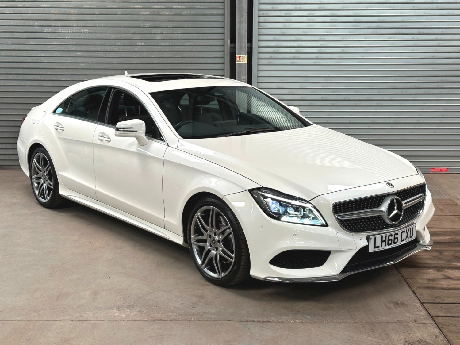 Mercedes-Benz CLS Listing Image