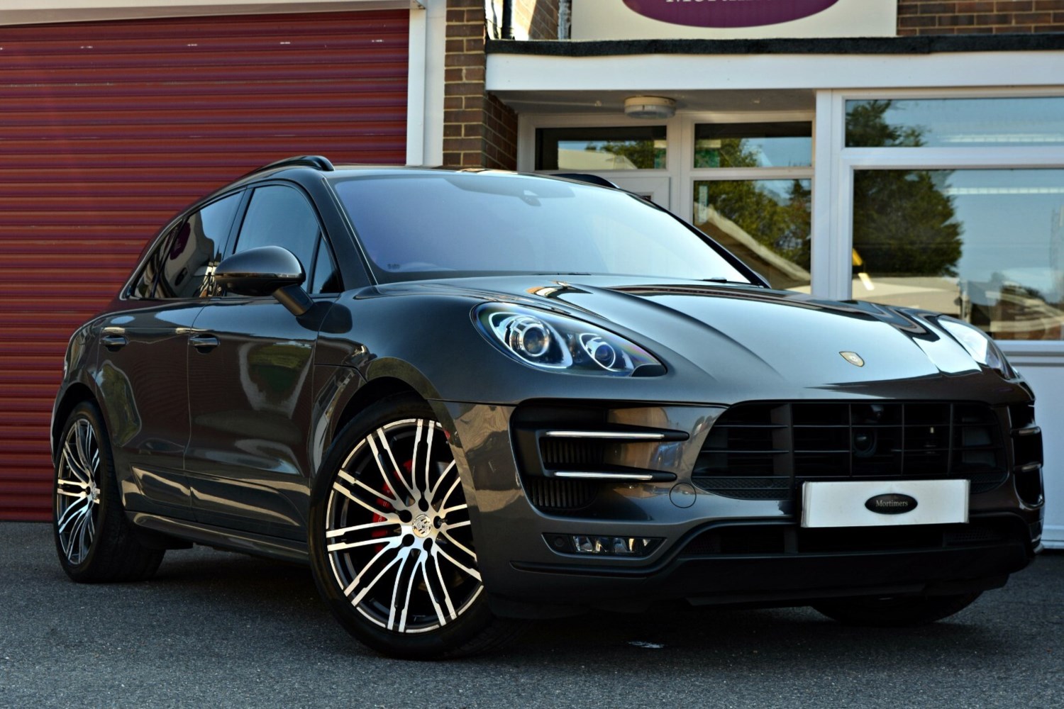 Porsche Macan Listing Image