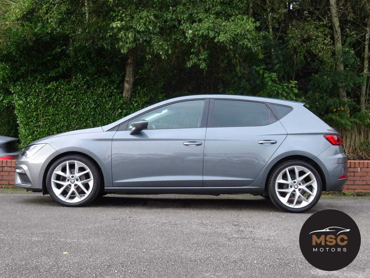 SEAT Leon Listing Image