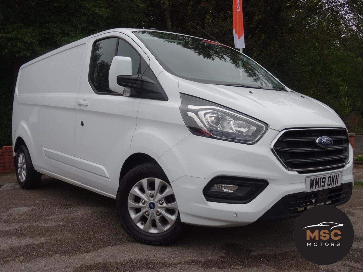 Ford Transit Custom Listing Image