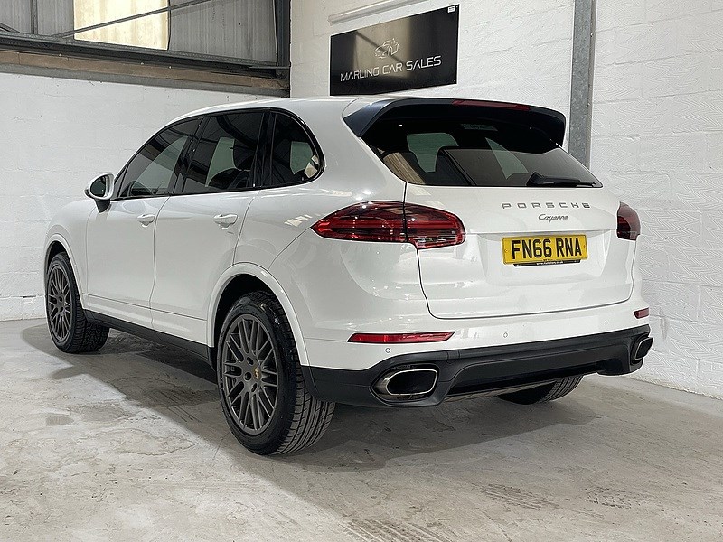 Porsche Cayenne Listing Image