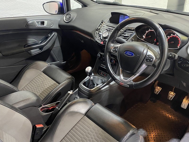 Ford Fiesta Listing Image