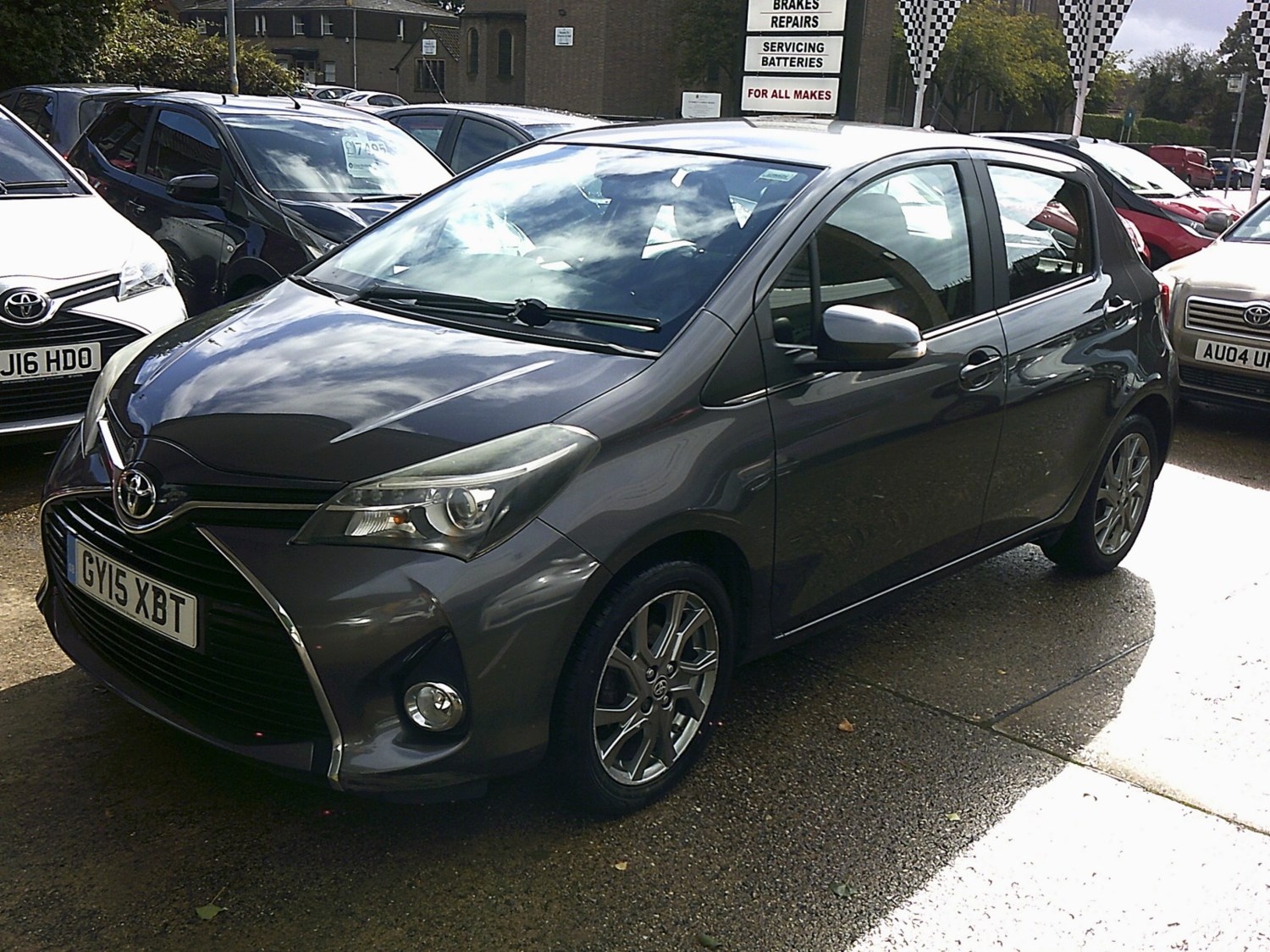 Toyota Yaris Listing Image