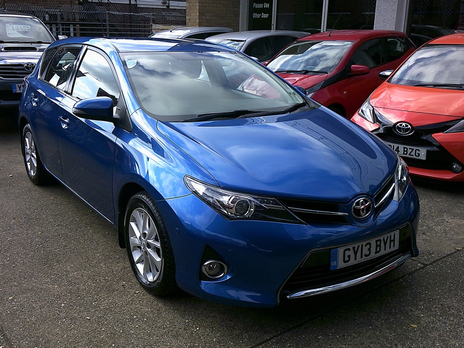 Toyota Auris Listing Image