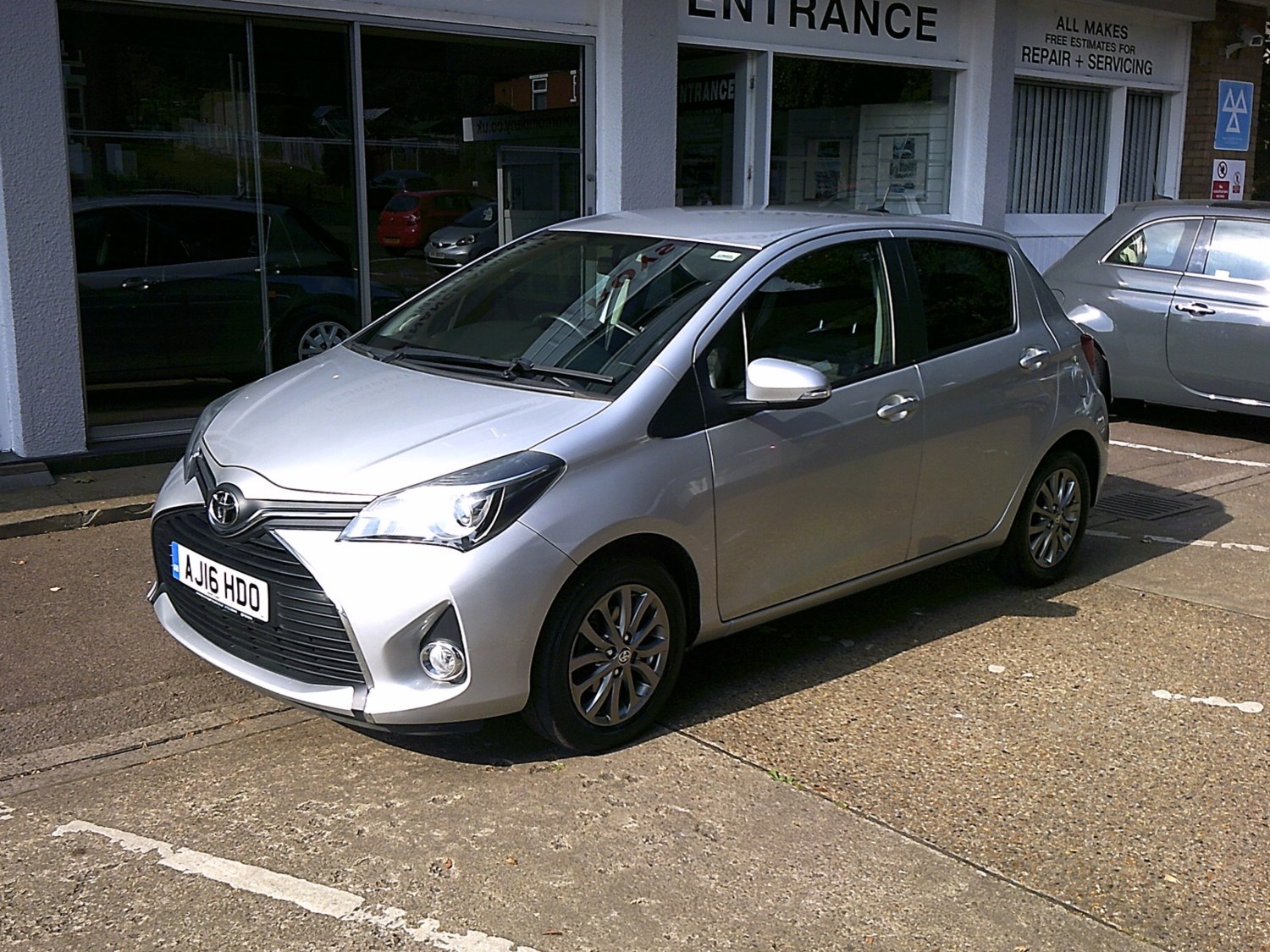 Toyota Yaris Listing Image