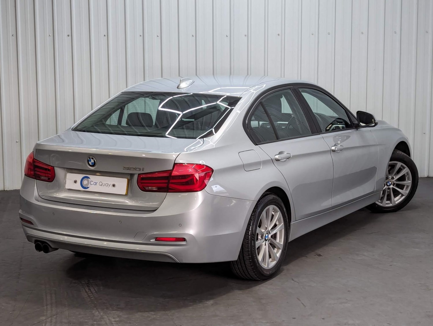 BMW 3 Series Listing Image