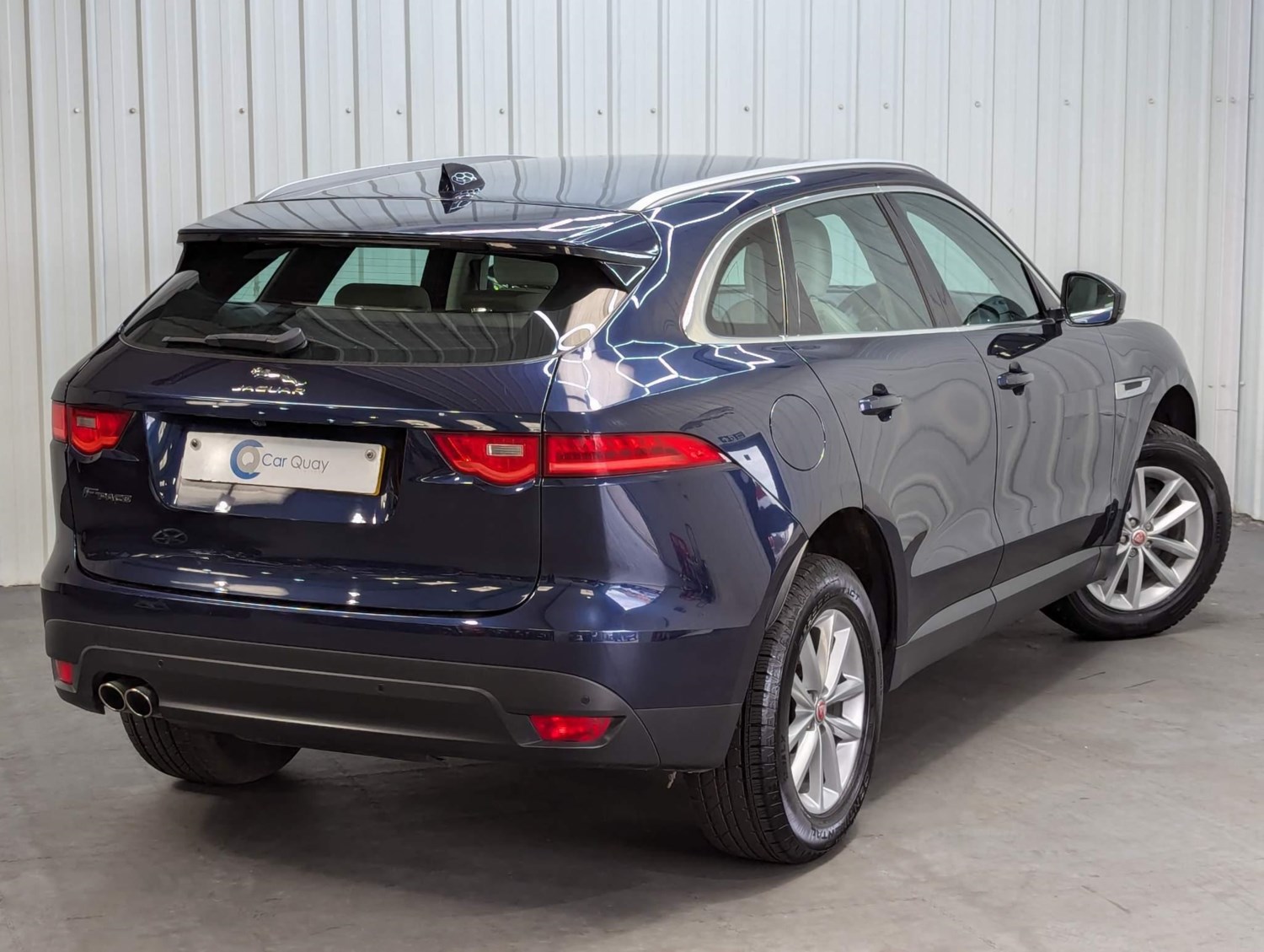 Jaguar F-PACE Listing Image