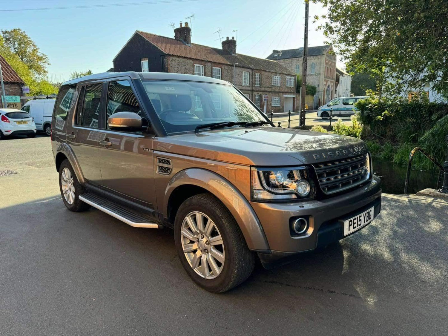 Land Rover Discovery 4 Listing Image