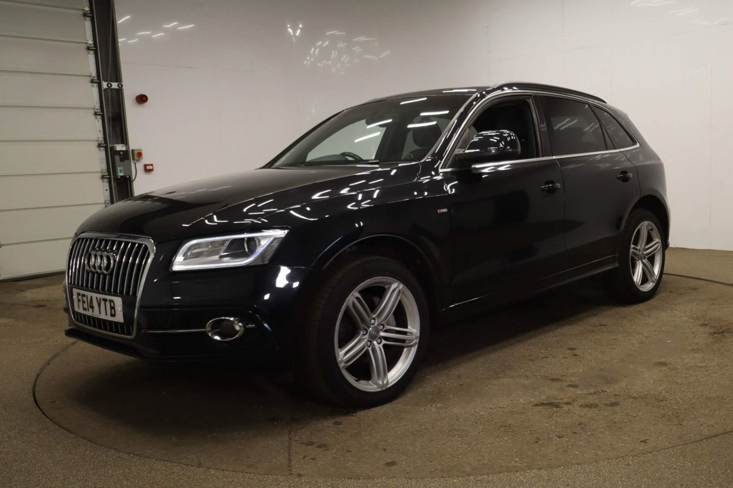 Audi Q5 Listing Image