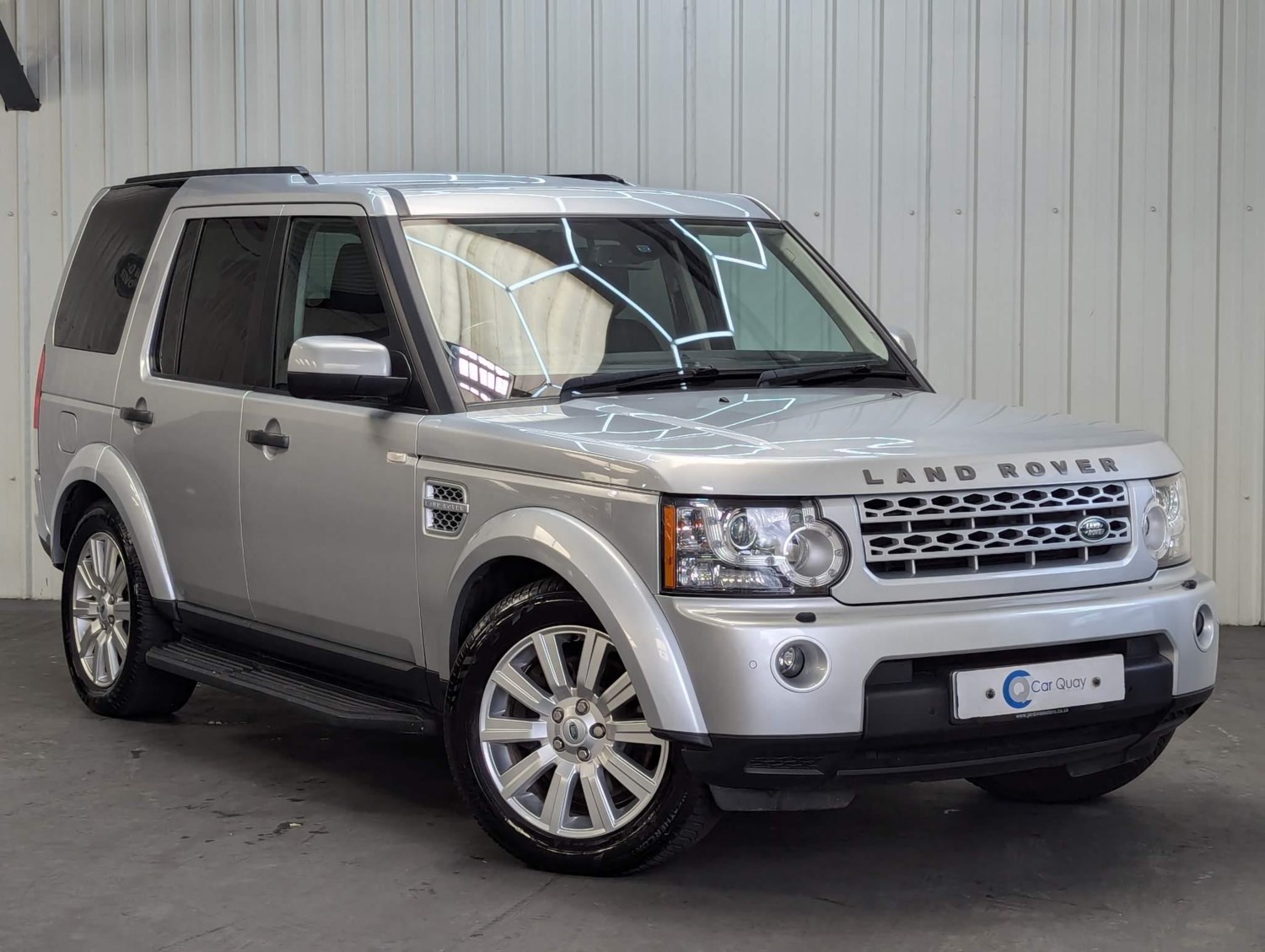 Land Rover Discovery Listing Image