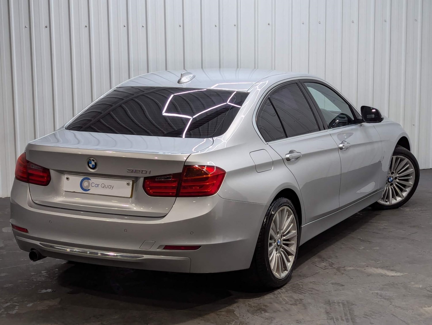 BMW 3 Series Listing Image