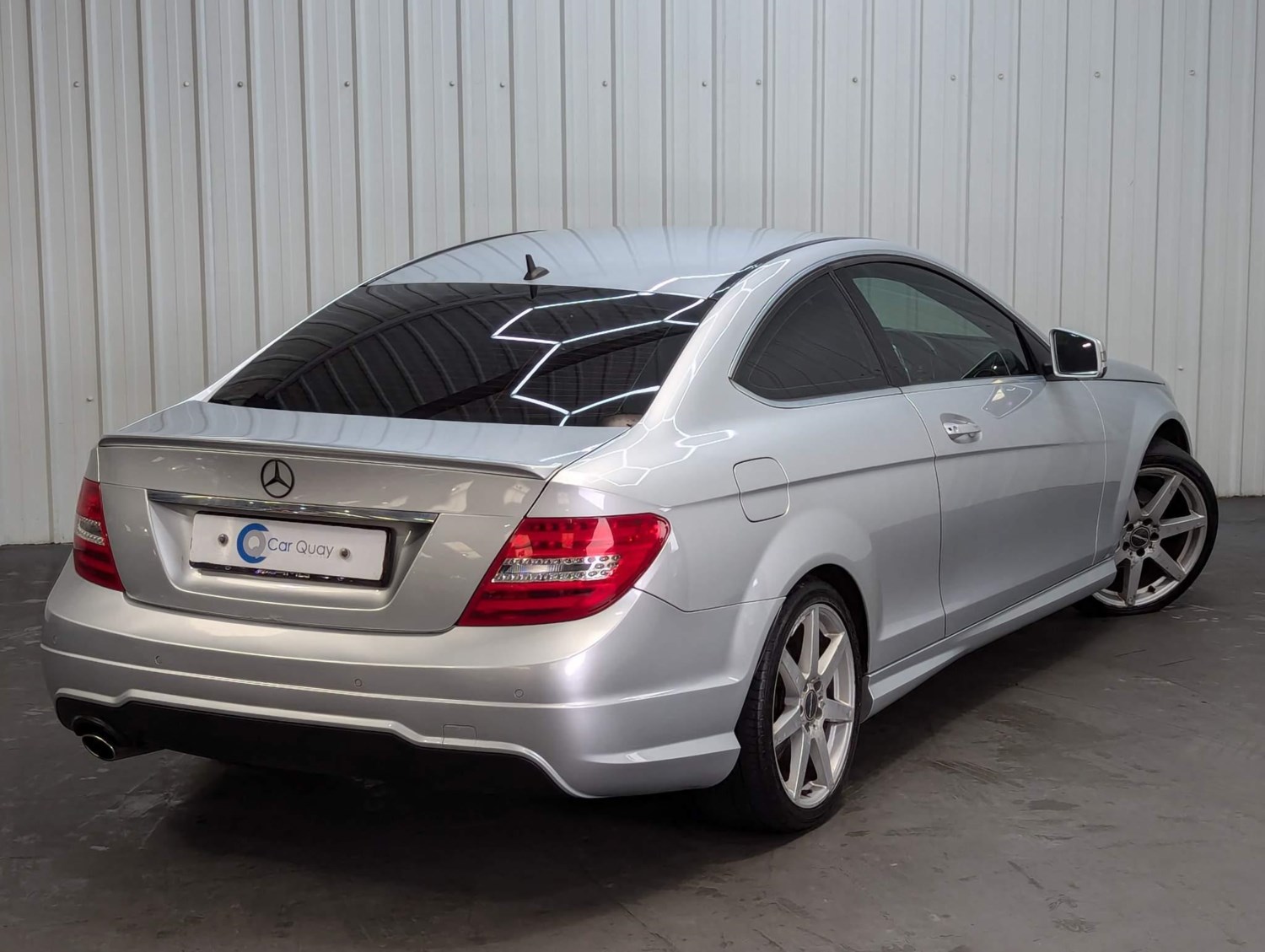 Mercedes-Benz C-Class Listing Image