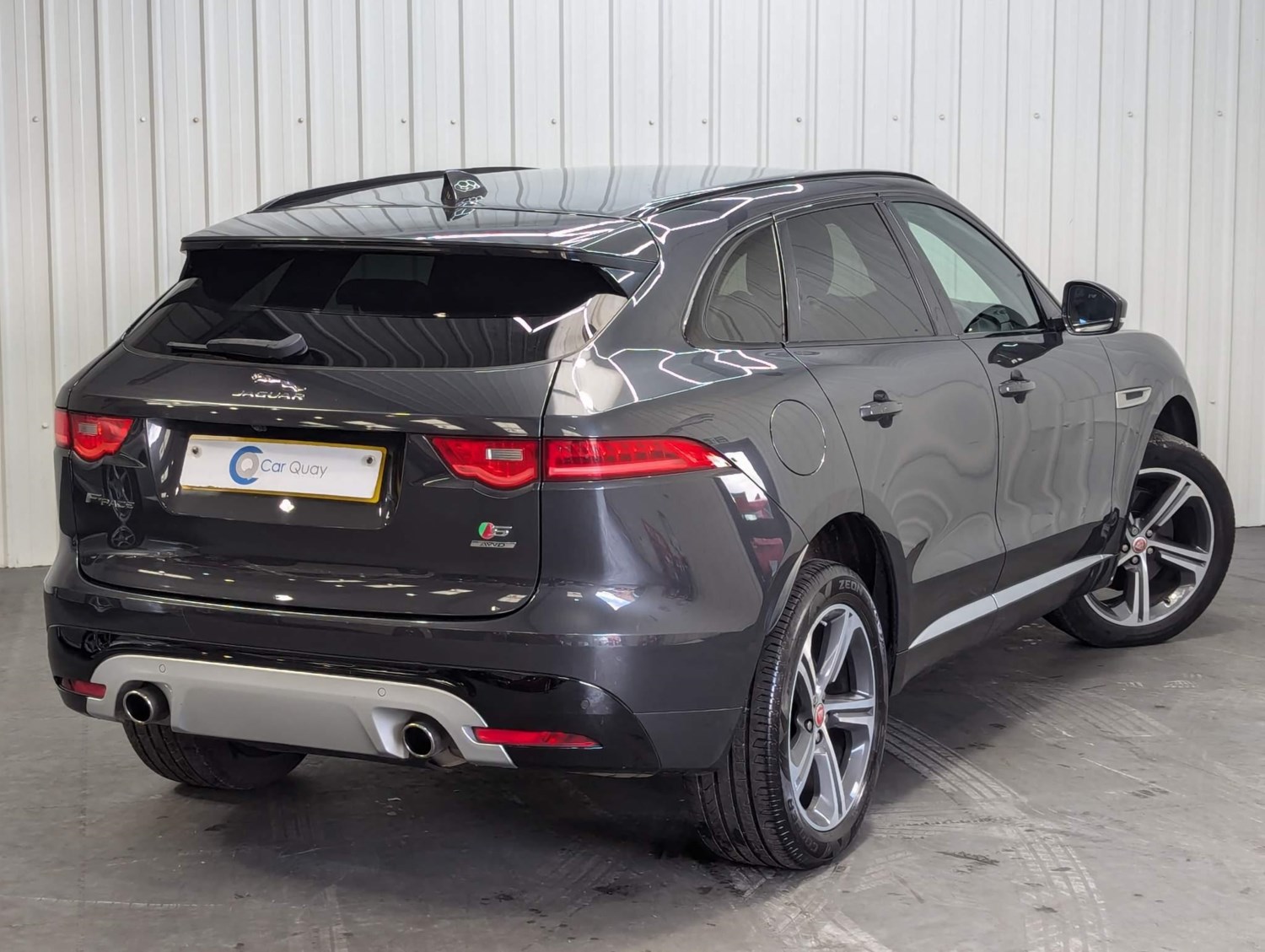 Jaguar F-PACE Listing Image