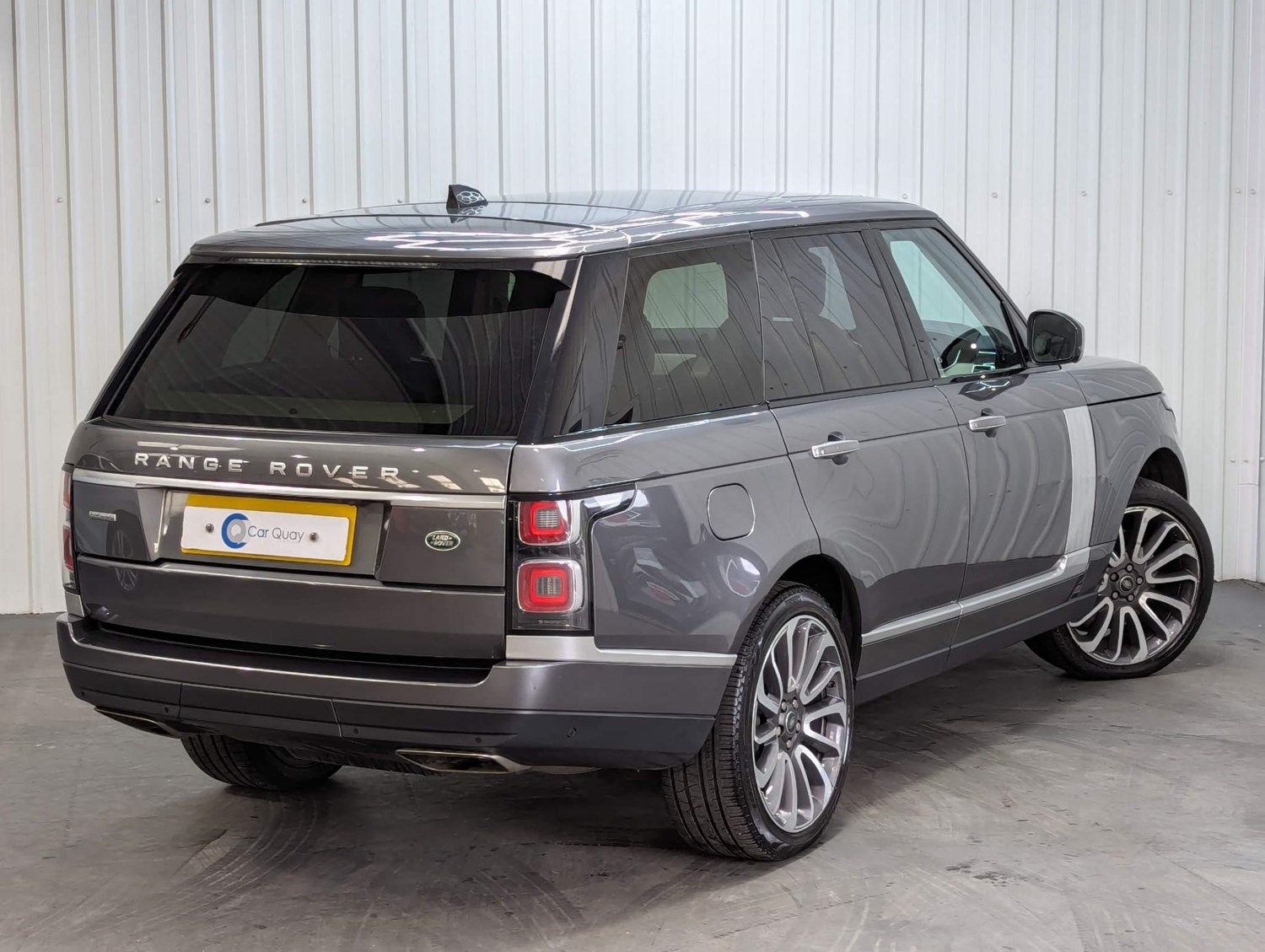 Land Rover Range Rover Listing Image