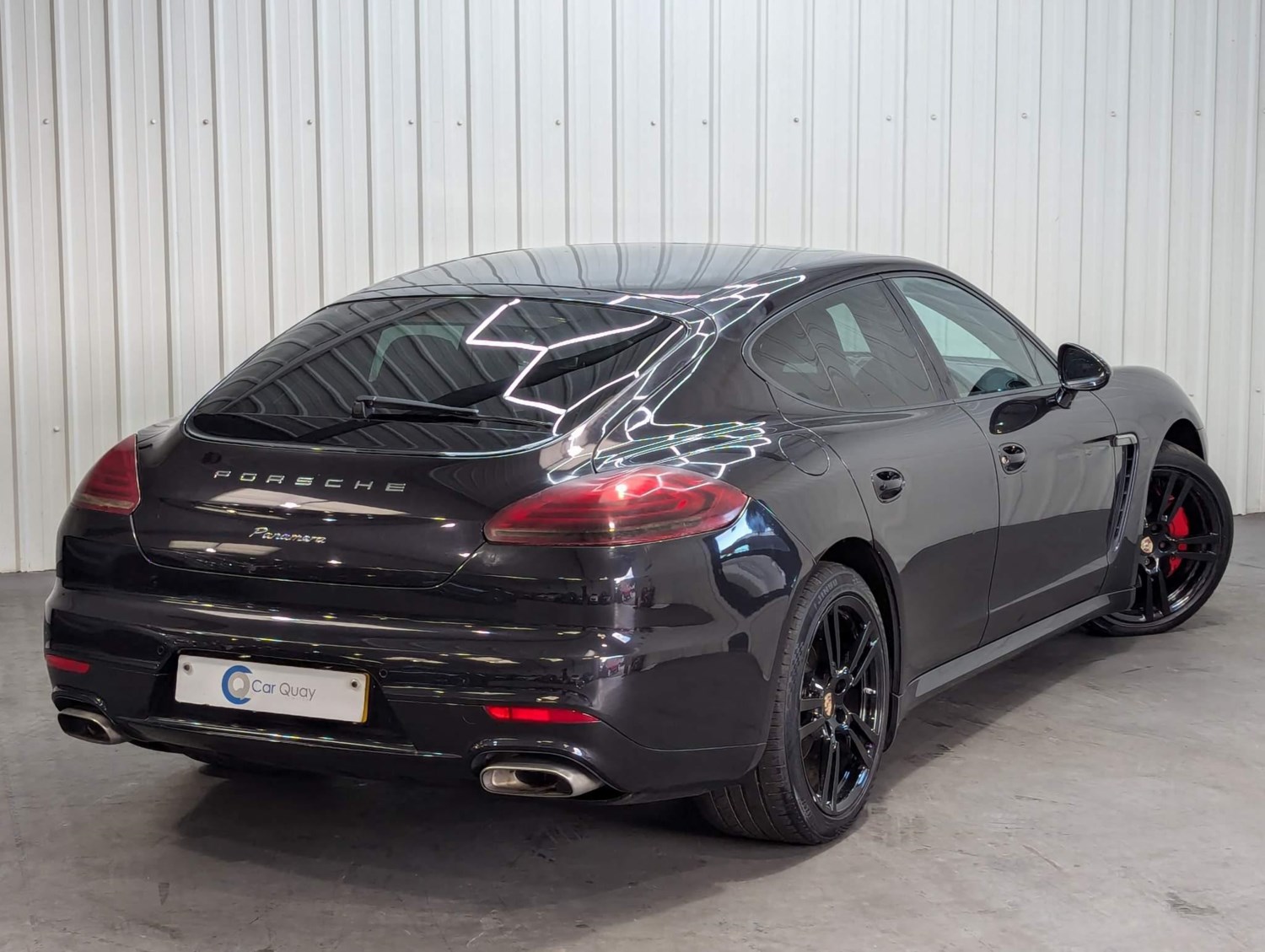 Porsche Panamera Listing Image