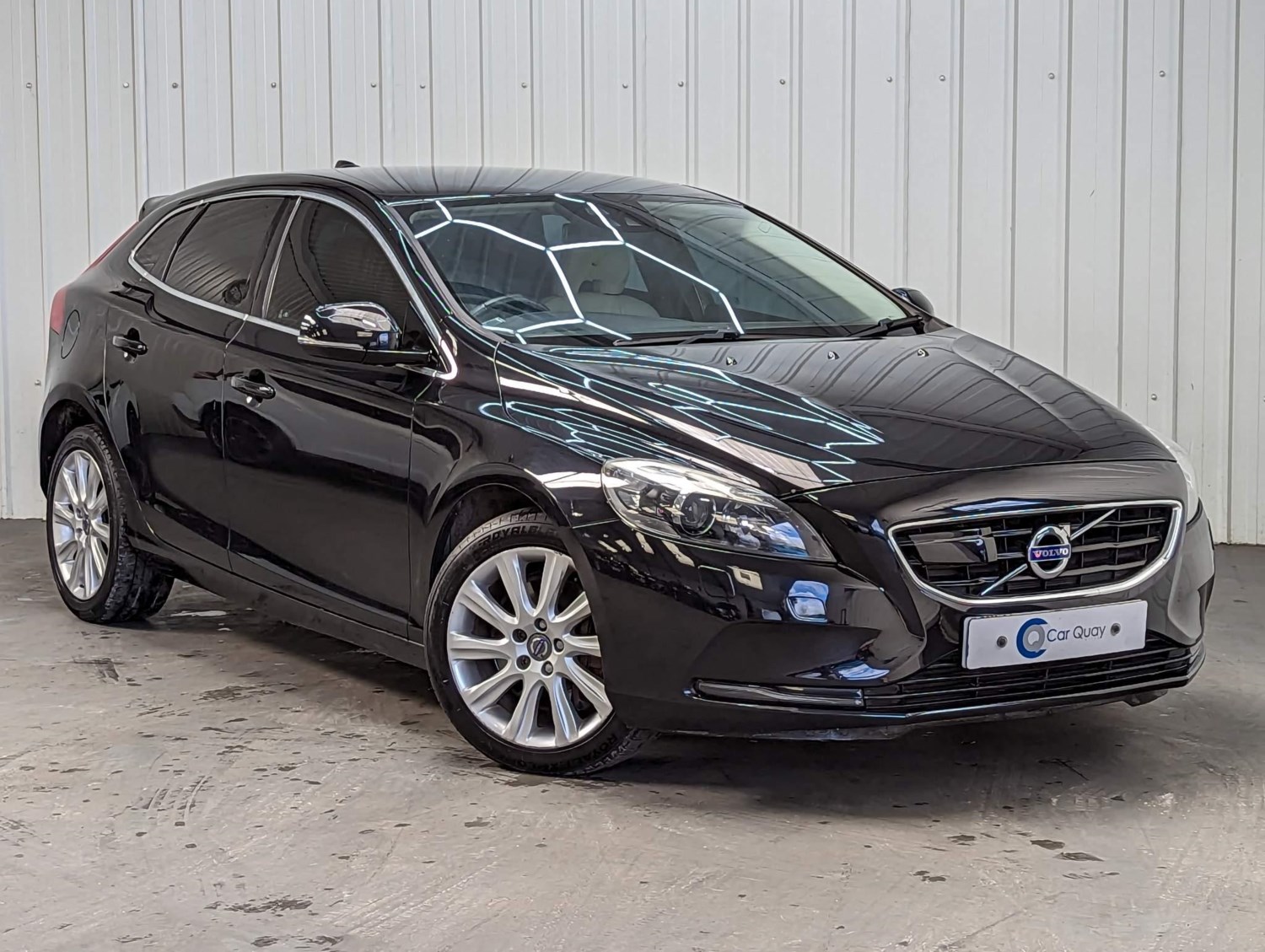 Volvo V40 Listing Image