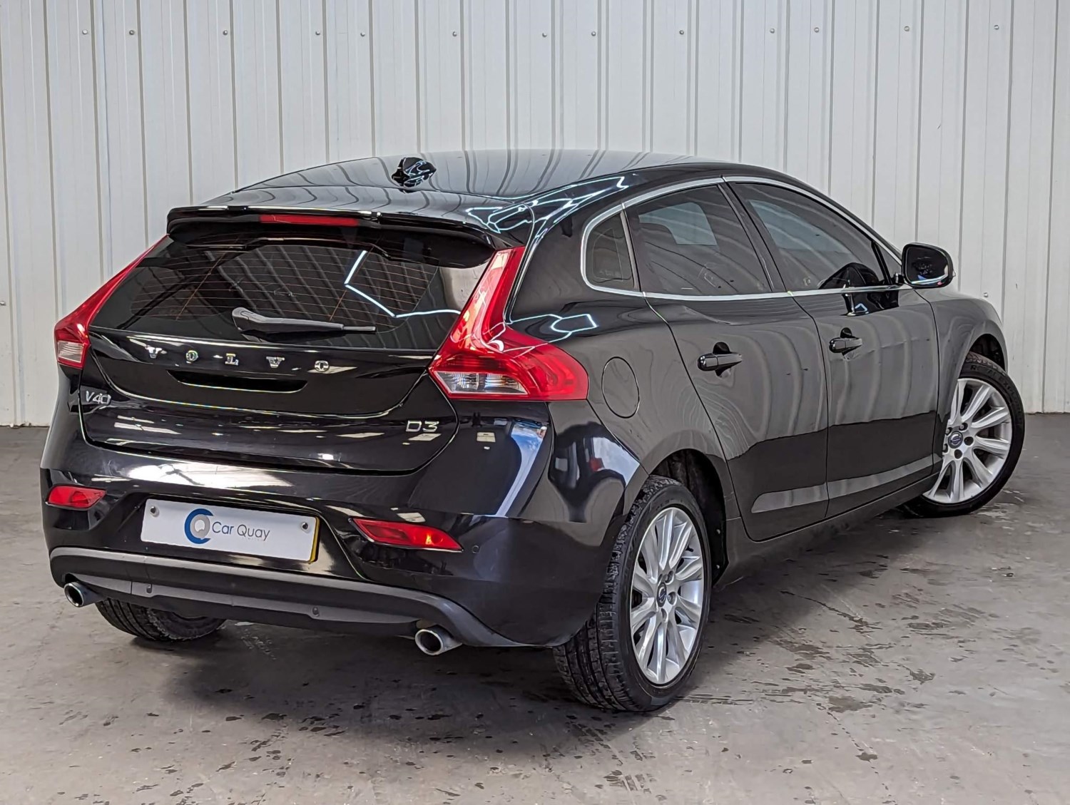 Volvo V40 Listing Image