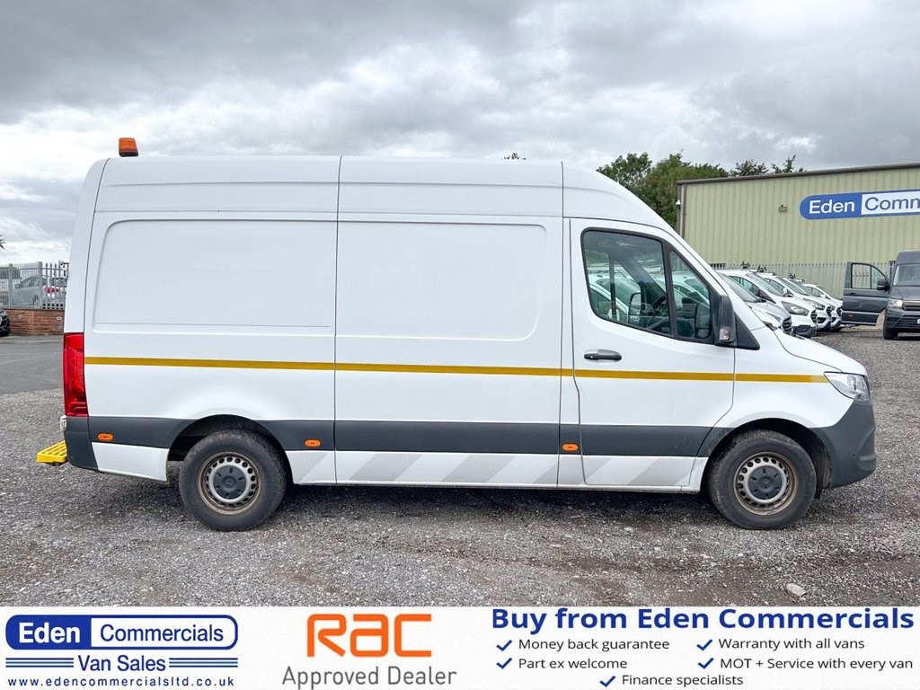 Mercedes-Benz Sprinter Listing Image