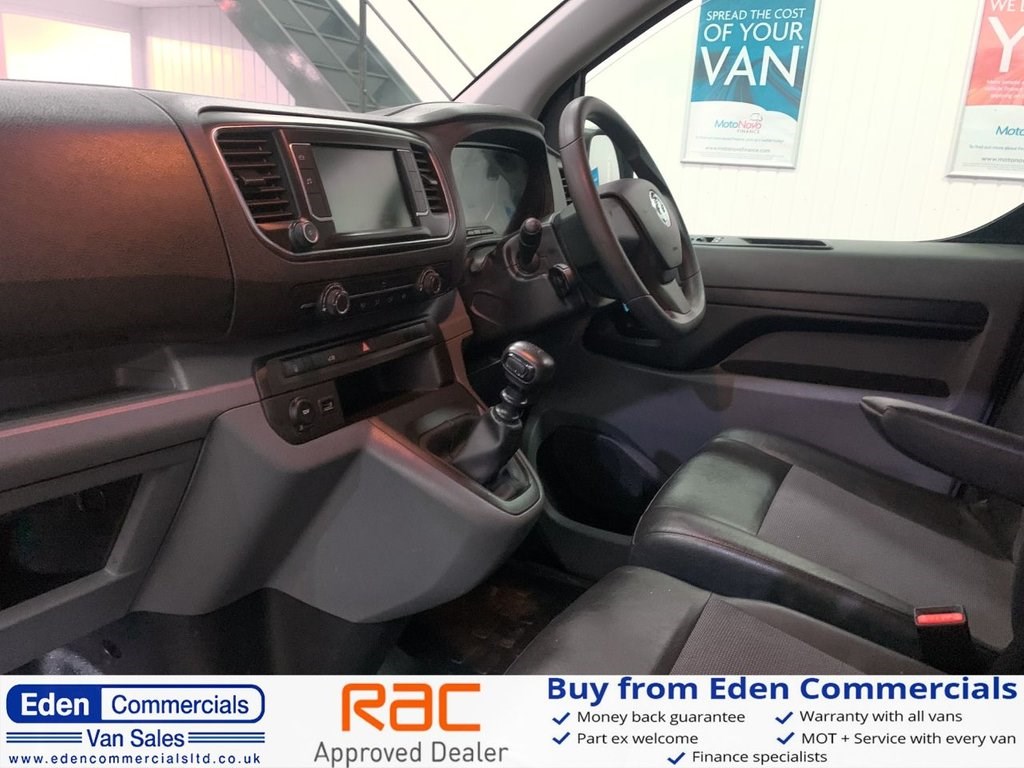 Vauxhall Vivaro Listing Image