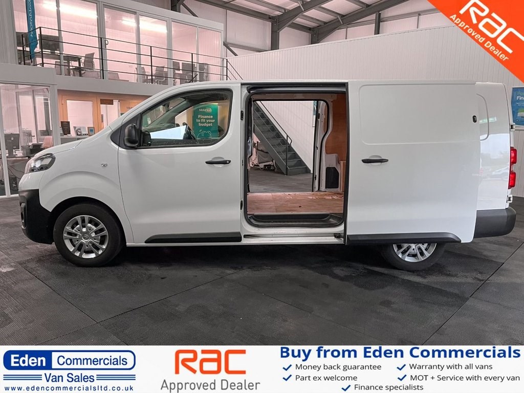 Vauxhall Vivaro Listing Image