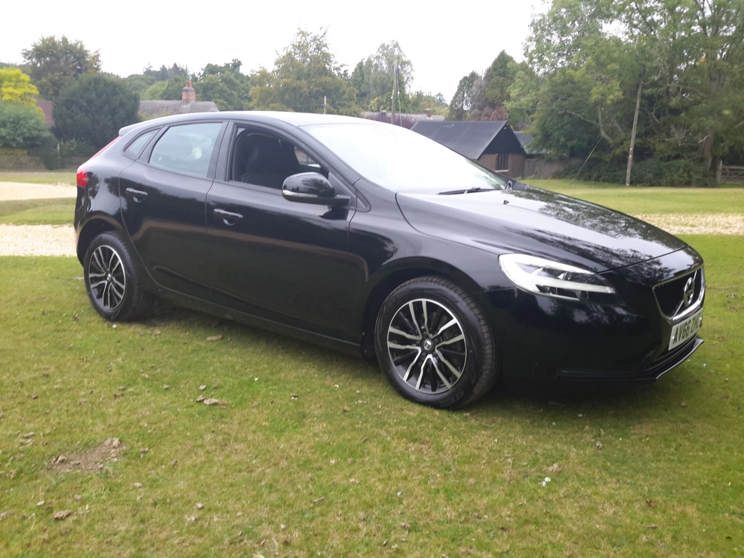 Volvo V40 Listing Image