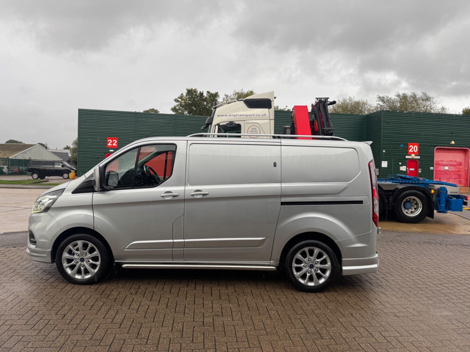 Ford Transit Custom Listing Image