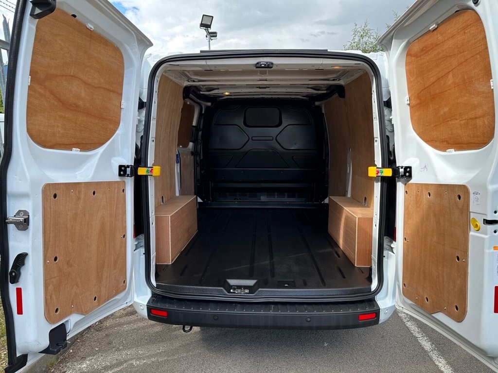 Ford Transit Custom Listing Image