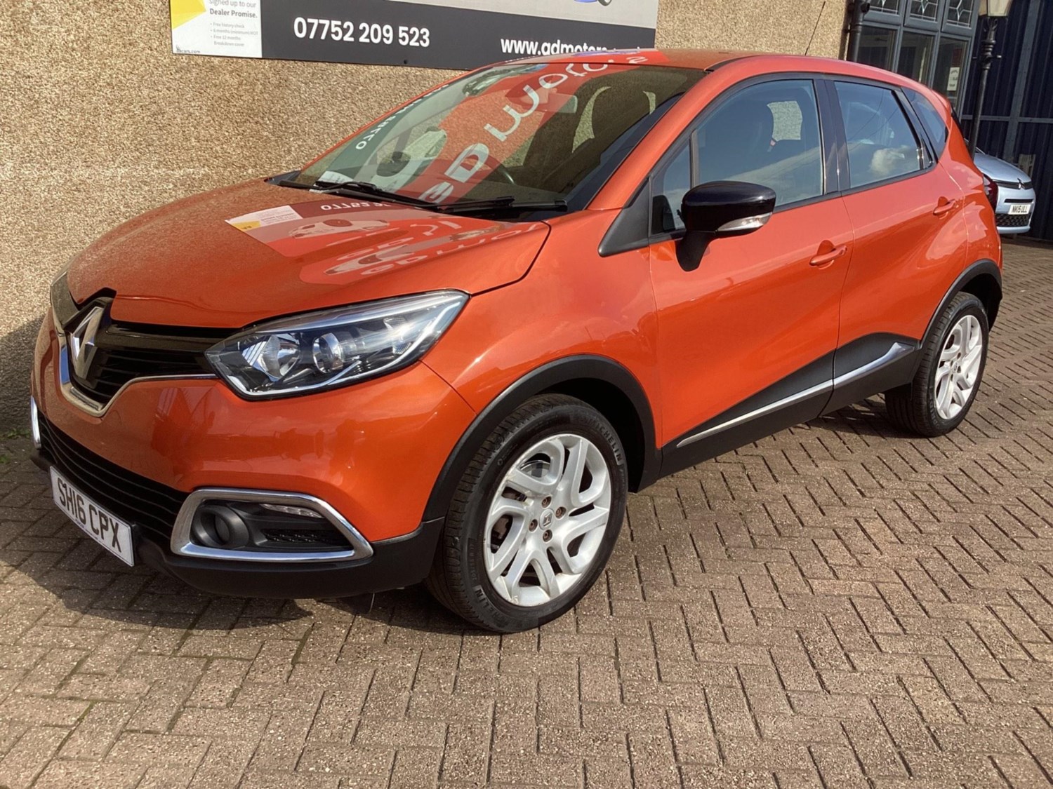 Renault Captur Listing Image