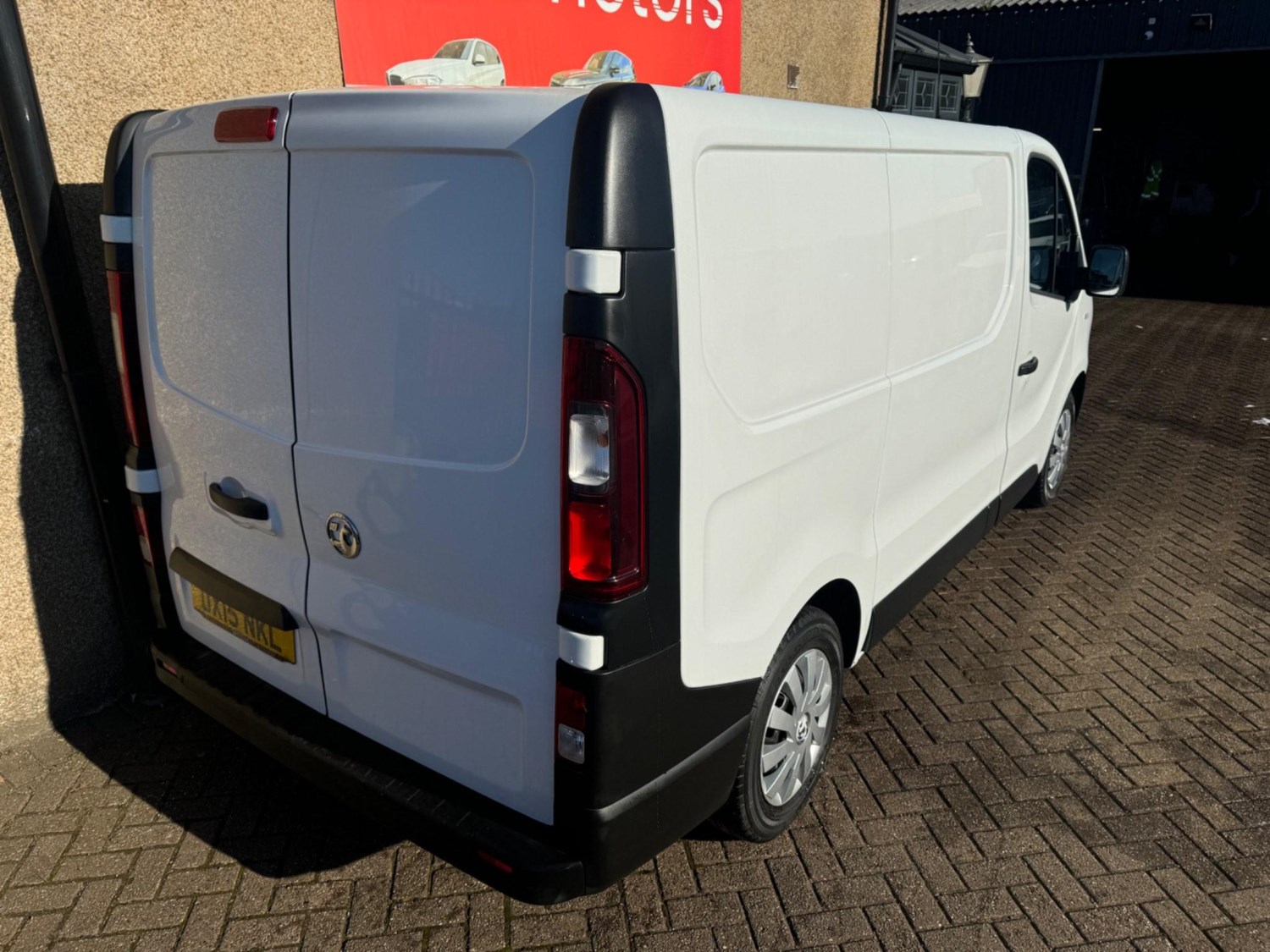 Vauxhall Vivaro Listing Image