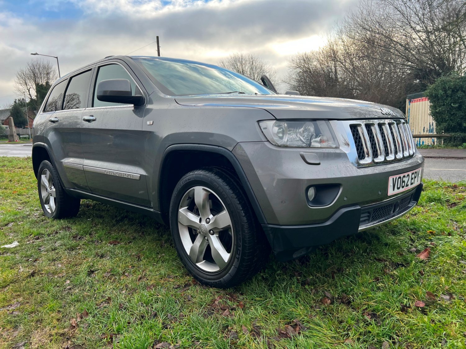 Jeep Grand Cherokee Listing Image