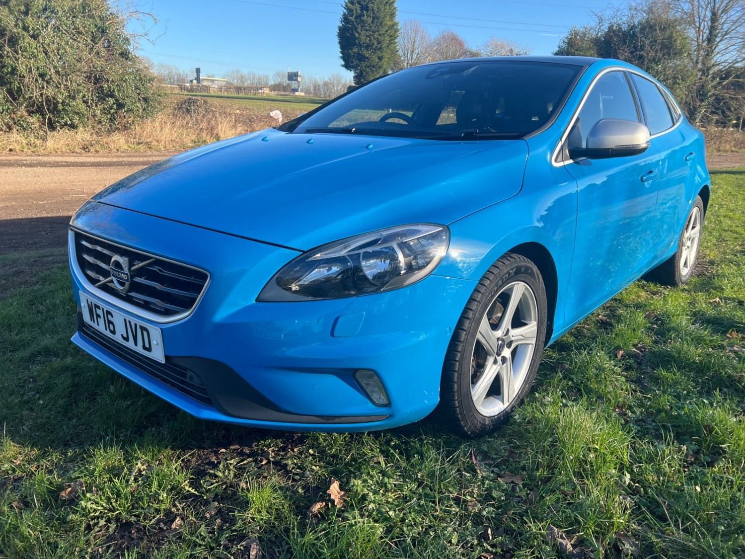 Volvo V40 Listing Image