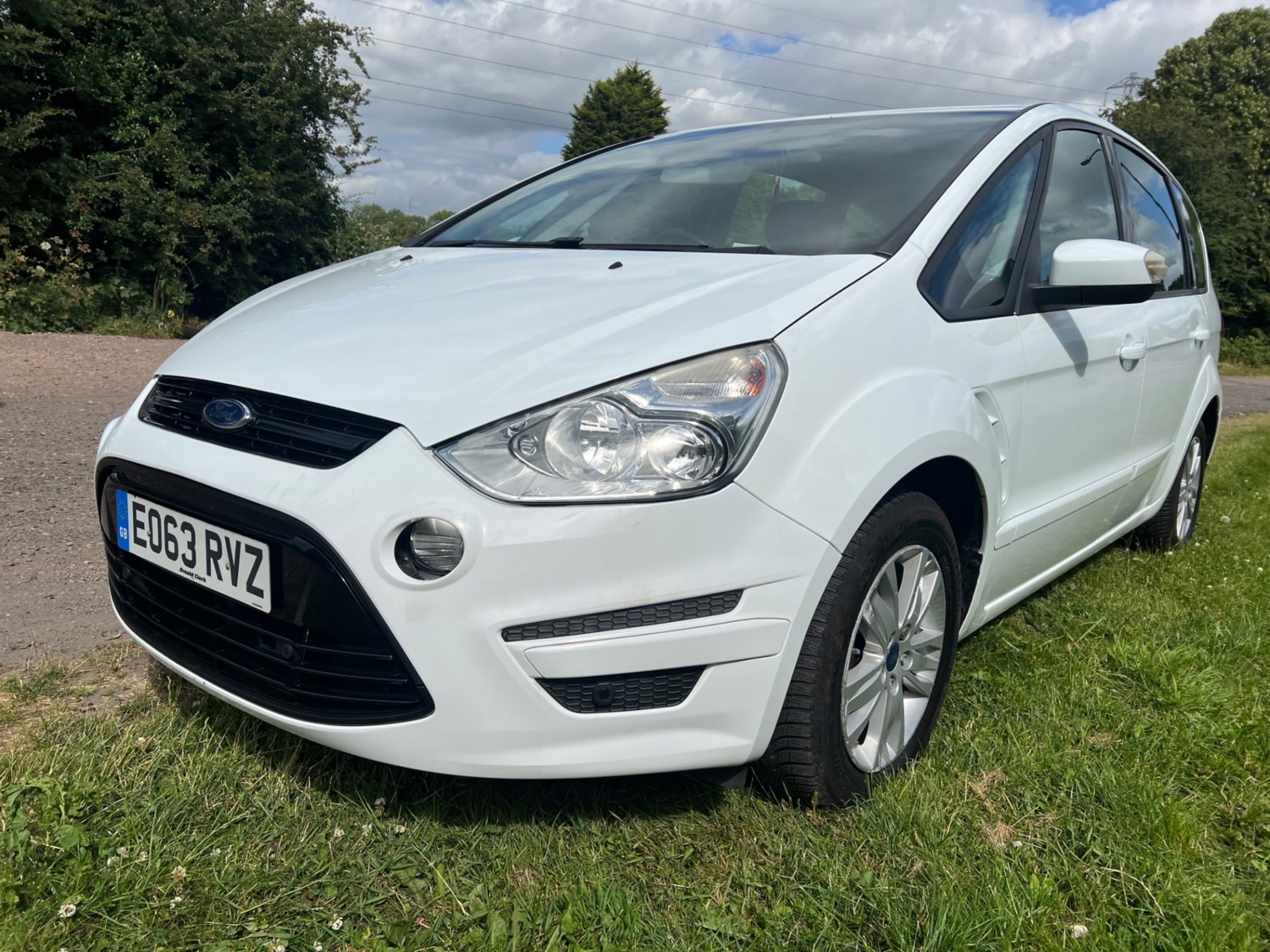 Ford S-Max Listing Image