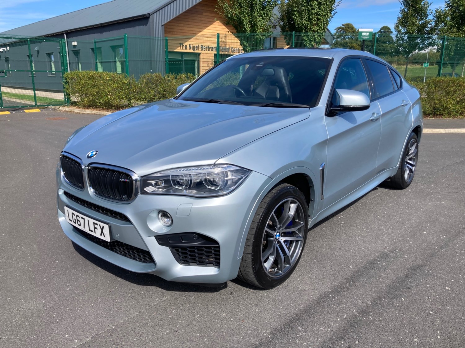 BMW X6 Listing Image