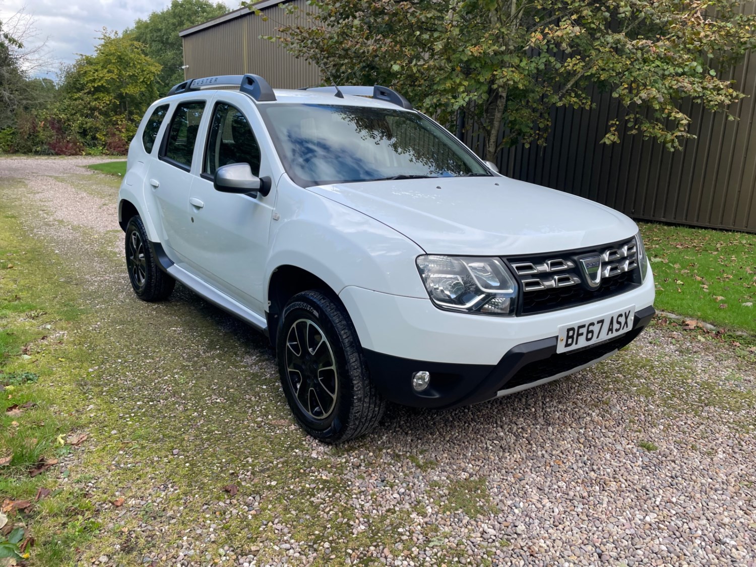 Dacia Duster Listing Image