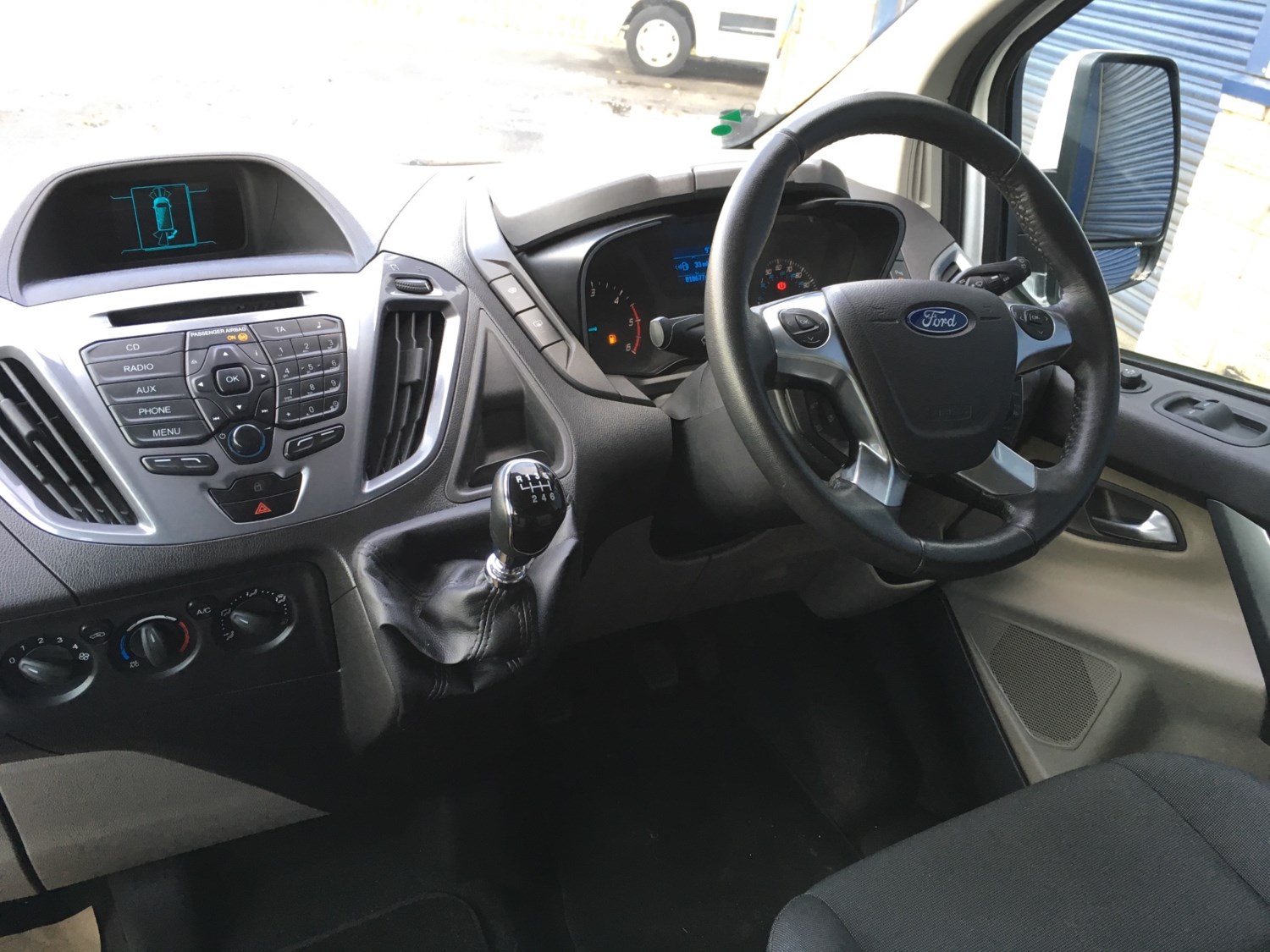 Ford TOURNEO Listing Image