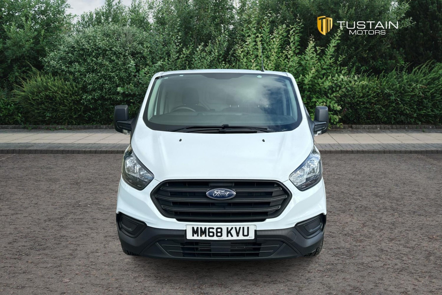 Ford Transit Custom Listing Image