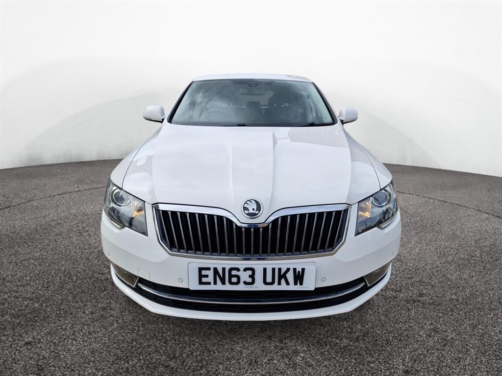 Skoda Superb Listing Image