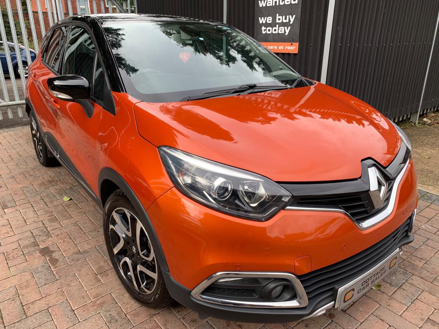 Renault Captur Listing Image