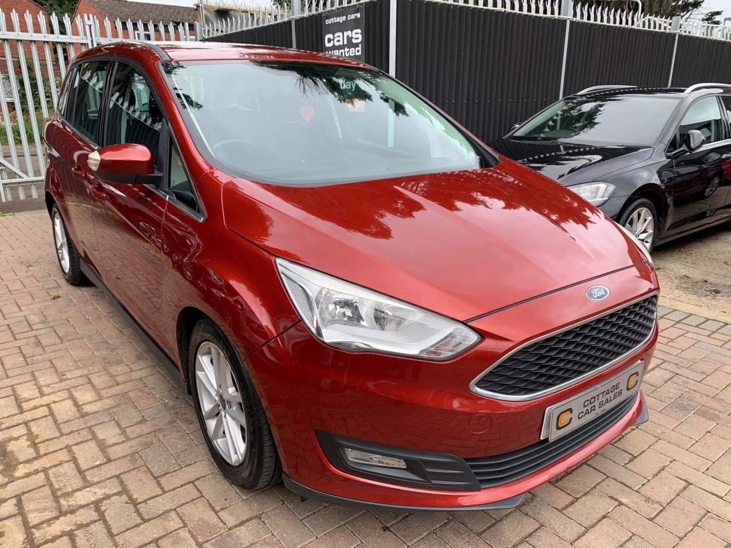 Ford Grand C-Max Listing Image