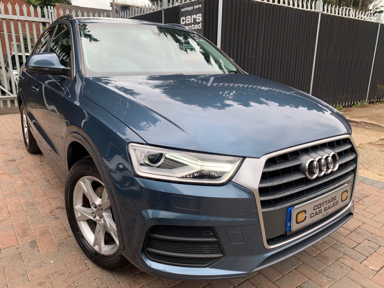 Audi Q3 Listing Image