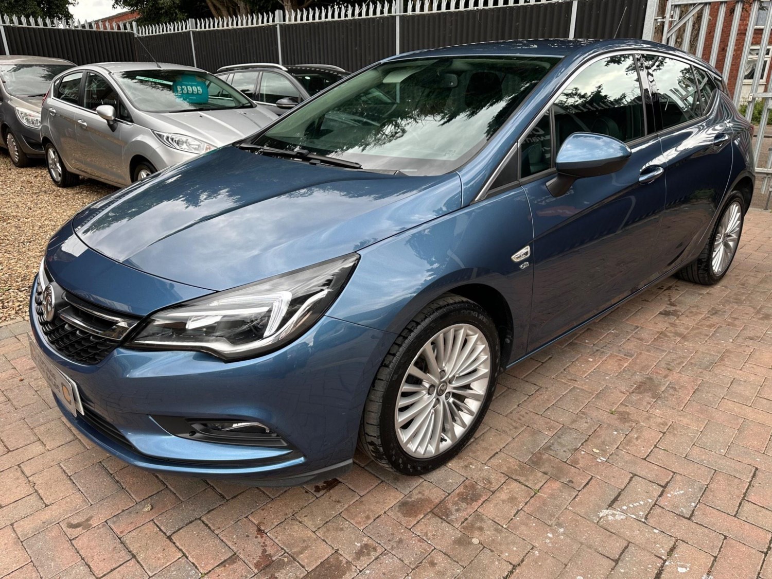 Vauxhall Astra Listing Image